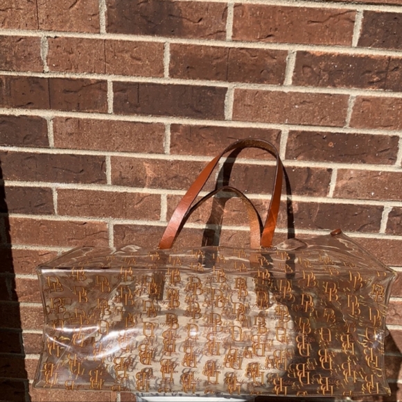 👀Dooney and Bourke Vintage Acrylic Tote Bag👀 - Picture 10 of 16